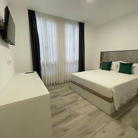 Paseo Malecon Hab Δωμάτια σε οικογενειακή κατοικία *